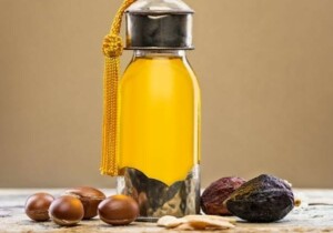 Olio di Argan per capelli secchi e pelle stressata: quando serve davvero e quando è solo marketing